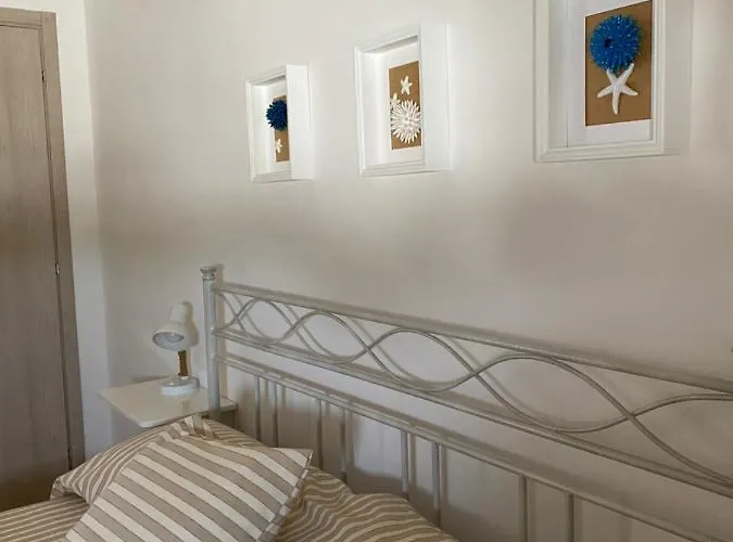 Pinula فندق مبيت وإفطار مارودجو