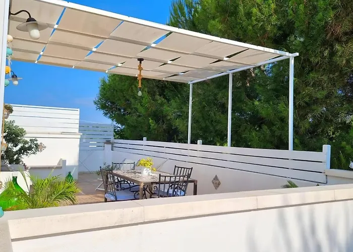 Pinula 3* مارودجو